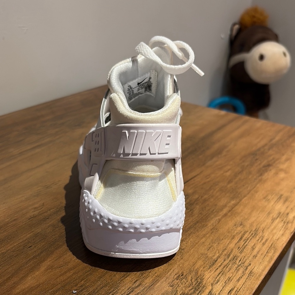 White Athletic Nike Sneakers - Picture 6 of 12